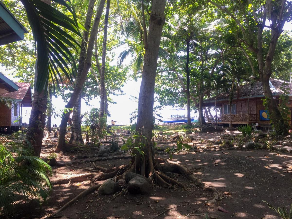 Beach House Resort And Dive Center Mambajao Luaran gambar